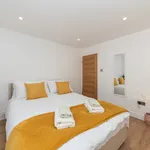 Rent 3 bedroom house in Berkshire