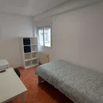 Rent a room of 80 m² in zaragoza