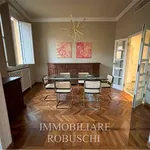 Rent 7 bedroom apartment of 210 m² in Firenze