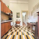 Rent 4 bedroom apartment of 177 m² in Napoli