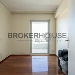 Rent 4 bedroom apartment of 182 m² in Παράδεισος