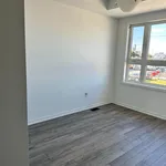 Rent 3 bedroom apartment in Ajax (South West)