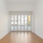 Rent 4 bedroom apartment of 149 m² in Lisbon