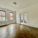 Rent 2 bedroom apartment of 1100 m² in Manhattan