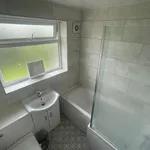 Rent 3 bedroom flat in Bradford