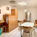 Rent 3 bedroom apartment of 100 m² in Naples