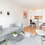 Rent 1 bedroom apartment in Manhattan