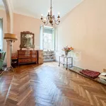 Rent 1 bedroom apartment of 180 m² in torino