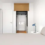 Rent 1 bedroom apartment of 86 m² in berlin