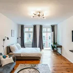 Rent 5 bedroom apartment of 120 m² in Berlin