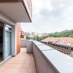 Pronajměte si 3 ložnic/e byt o rozloze 102 m² v Prague