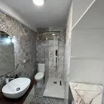 Rent 4 bedroom apartment in Valencia