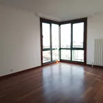 Rent 4 bedroom apartment of 325 m² in Ankara