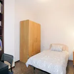 Rent a room of 120 m² in barcelona