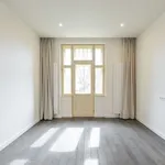 Pronajměte si 3 ložnic/e byt o rozloze 95 m² v Prague