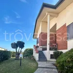 Villa in affitto a Mesero via Brigate di Dio, arredato, giardino privato, terrazzo - TrovaCasa