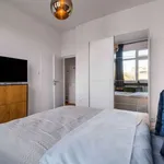 Rent a room of 130 m² in frankfurt