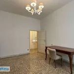 Rent 5 bedroom apartment of 100 m² in Bologna