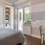 Rent 3 bedroom apartment of 200 m² in Zagreb