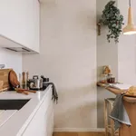 Rent 2 bedroom apartment of 56 m² in Lisboa