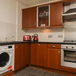 Rent 2 bedroom flat in Glasgow