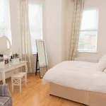 Rent 2 bedroom flat in Belfast