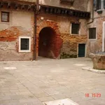 Rent 2 bedroom apartment of 60 m² in Venezia