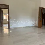 Affitto 5 camera appartamento di 148 m² in Roma