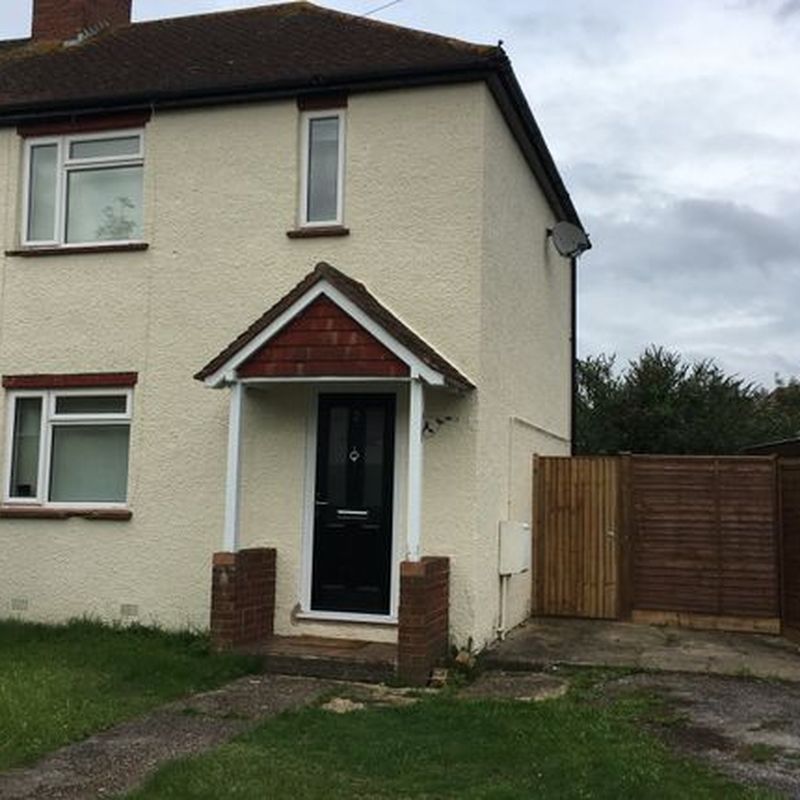 Shared accommodation to rent in Canterbury Road, Guildford GU2 Stoughton