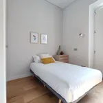 Rent 3 bedroom apartment of 110 m² in Madrid