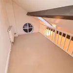 Rent 2 bedroom flat in Wakefield