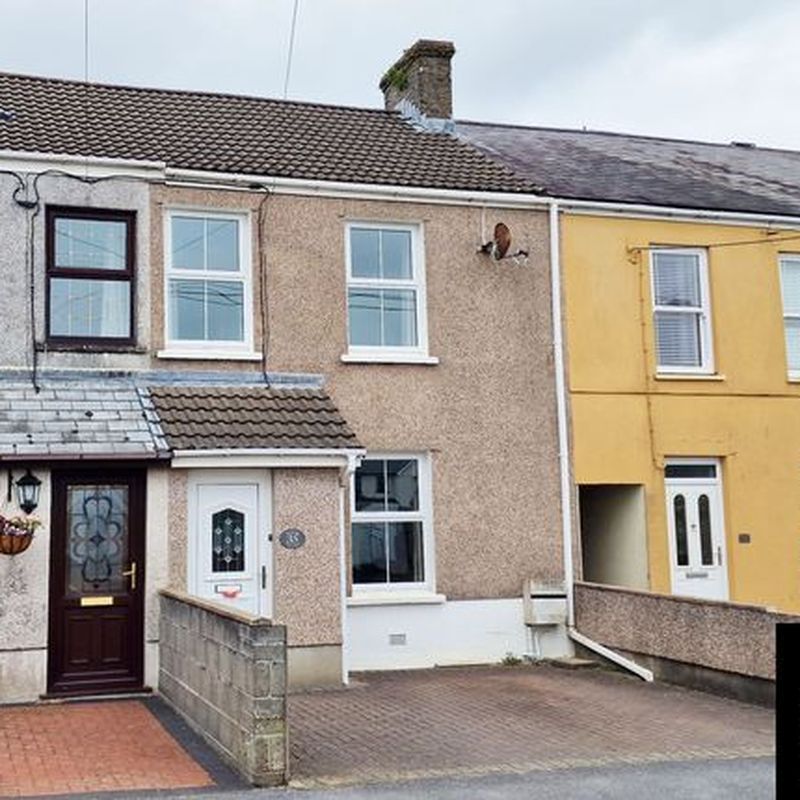 Terraced house to rent in Ferry Road, Kidwelly, Carmarthenshire SA17