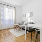 Rent 3 bedroom apartment of 50 m² in Clichy