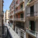 Rent 1 bedroom apartment of 28 m² in Barcelona