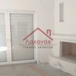 Rent 3 bedroom apartment of 11000 m² in Athens