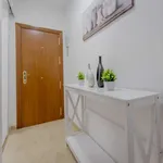 Rent a room of 100 m² in madrid