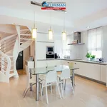 Rent 4 bedroom apartment of 107 m² in Poznan