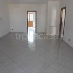 Affitto 5 camera appartamento di 151 m² in Palermo