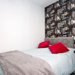 Rent 4 bedroom house in North West England