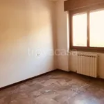 Appartamento in affitto a Valmadrera via San Carlo Borromeo, non arredato/vuoto, terrazzo, zona servita - TrovaCasa