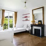 Appartement de 753 m² avec 2 chambre(s) en location à Paris