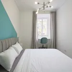 Rent a room in lisbon