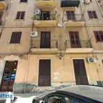 Affitto 2 camera appartamento di 75 m² in Palermo