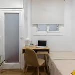 Rent 3 bedroom apartment in Barcelona