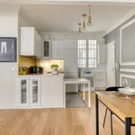 Rent 1 bedroom apartment of 689 m² in Paris