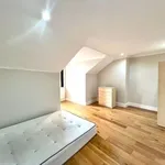 Rent 3 bedroom apartment in London