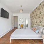 Rent a room in lisbon