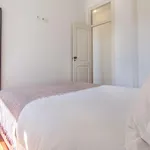 Rent 2 bedroom apartment in Lisbon