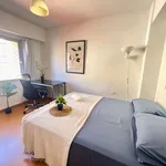 Rent a room of 100 m² in valencia