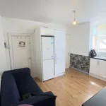 Rent 4 bedroom house in South East England